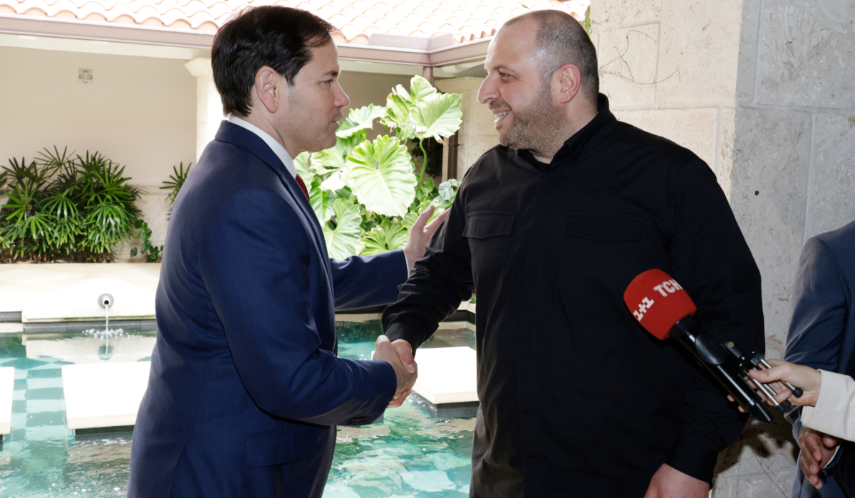 U.S. Secretary of State Marco Rubio, left, and Ukraine's Secretary of National Security Rustem Umerov shake hands, on Nov. 30, 2025, in Hallandale Beach, Fla. (AP)