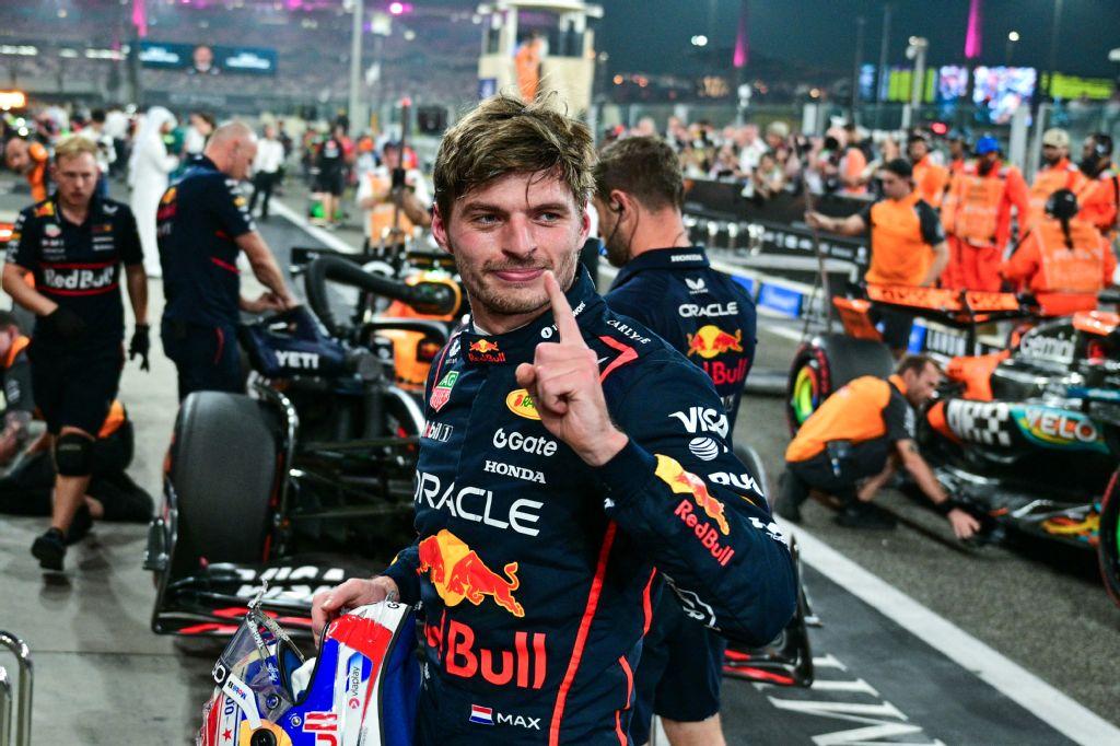 Max Verstappen outguns McLarens to take key pole in Abu Dhabi