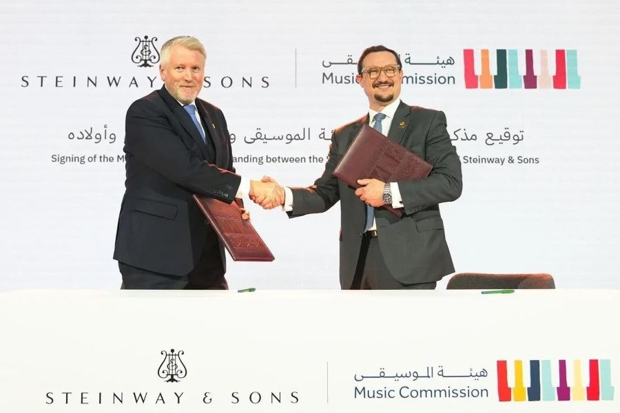 The agreement was formalized in Riyadh by Paul Pacifico, CEO of the Saudi Music Commission, right, and Guido Zimmermann, president of Steinway & Sons EMEA (Europe, Middle East and Africa). (SPA)