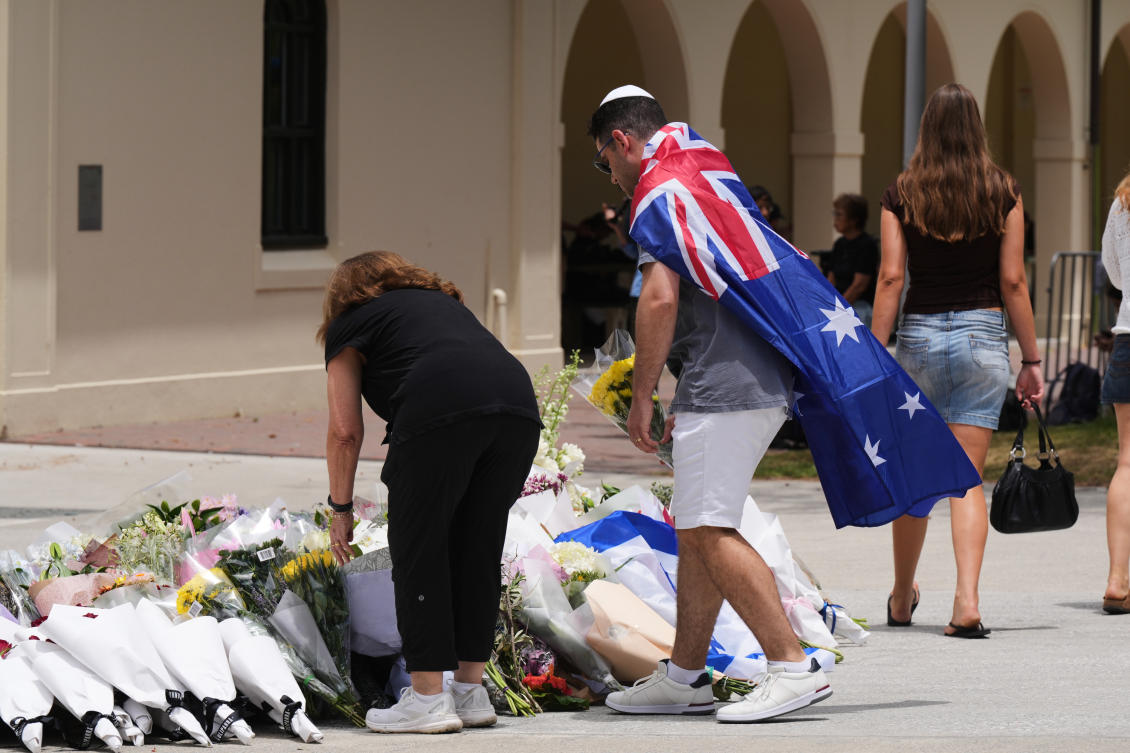 Australian Prime Minister Albanese proposes tougher national gun laws after mass shooting in Sydney