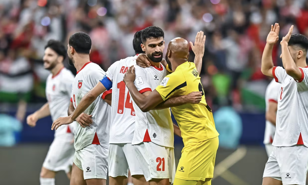 A header by Nizar Al-Rashdan gave Jordan a 1-0 victory in a tense match against Saudi Arabia on Monday and sent them to their first Arab Cup final. (FIFA.com/Arab Cup)