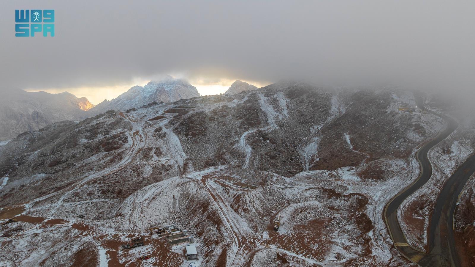 Snow blankets several regions in Saudi Arabia as mercury level plummets