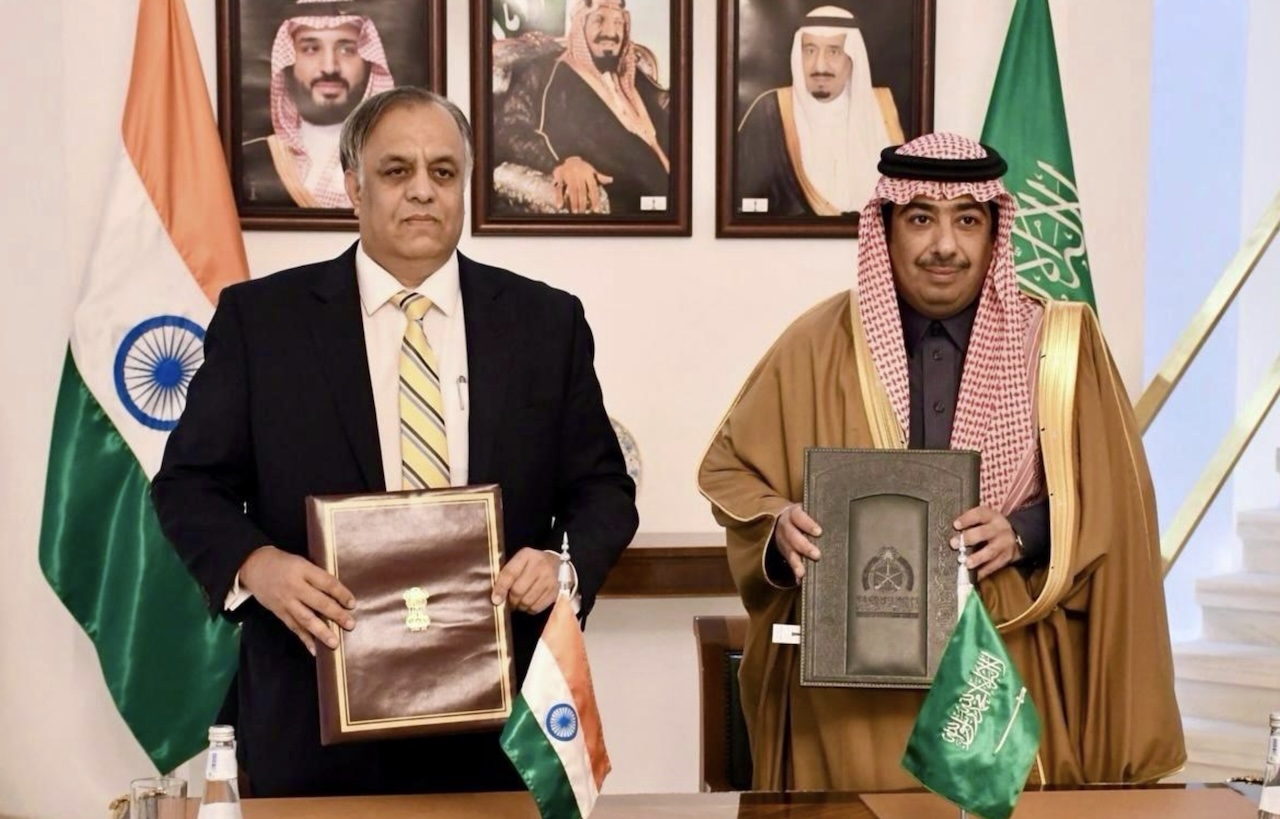 Indian Ambassador Suhel Ajaz Khan and Deputy Minister for Protocol Affairs MoFA Abdulmajeed Alsmari signed the bilateral Visa Waiver Agreement in Riyadh. (Indian Embassy)