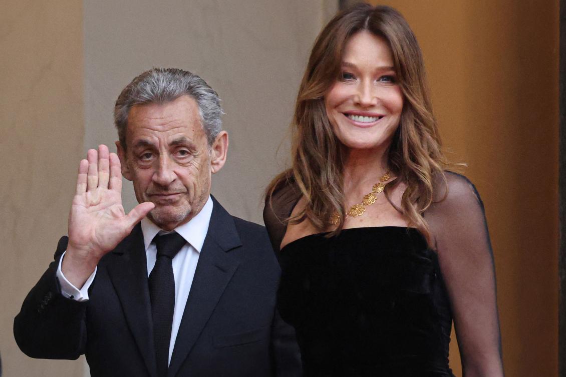 France’s former President Nicolas Sarkozy and his wife Italian-French singer Carla Bruni arrive at The Elysee Presidential Palace ahead of a state dinner with France’s and Brazil’s President in Paris on Jun. 5, 2025. (AFP/File)