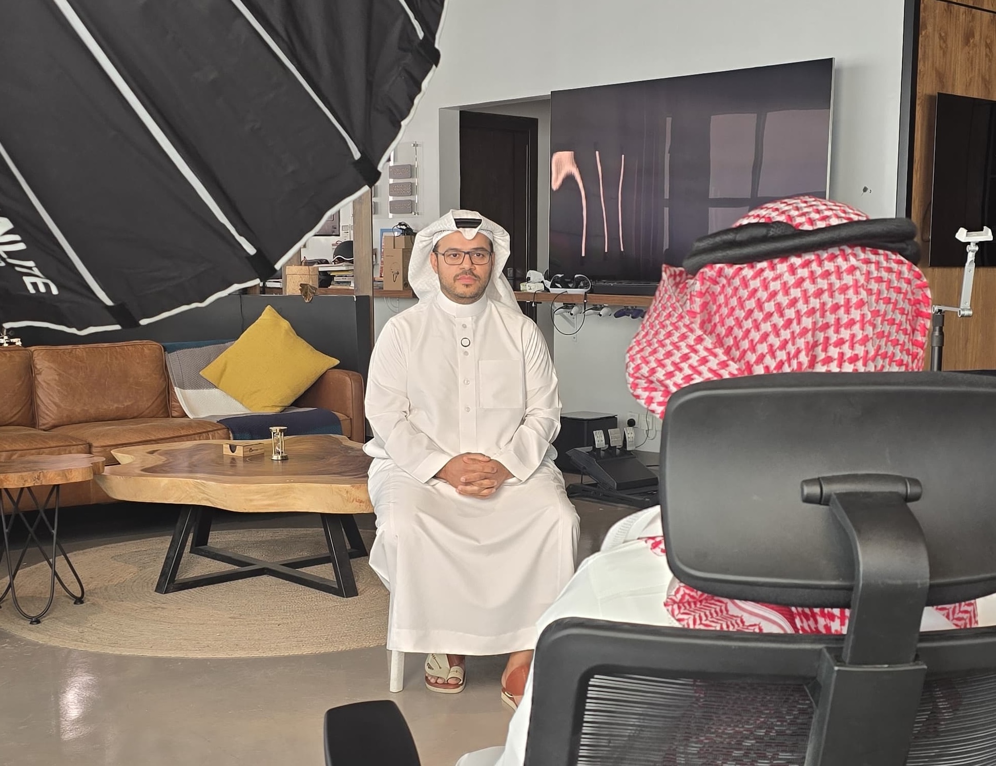 Saudi who swapped ejection seats for tech reviews — and topped KSA charts