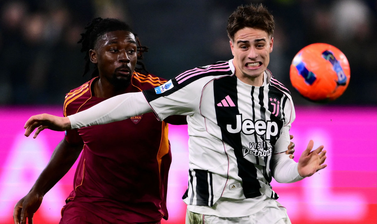 Juventus beats Roma 2-1 to move within a point of top four in Serie A