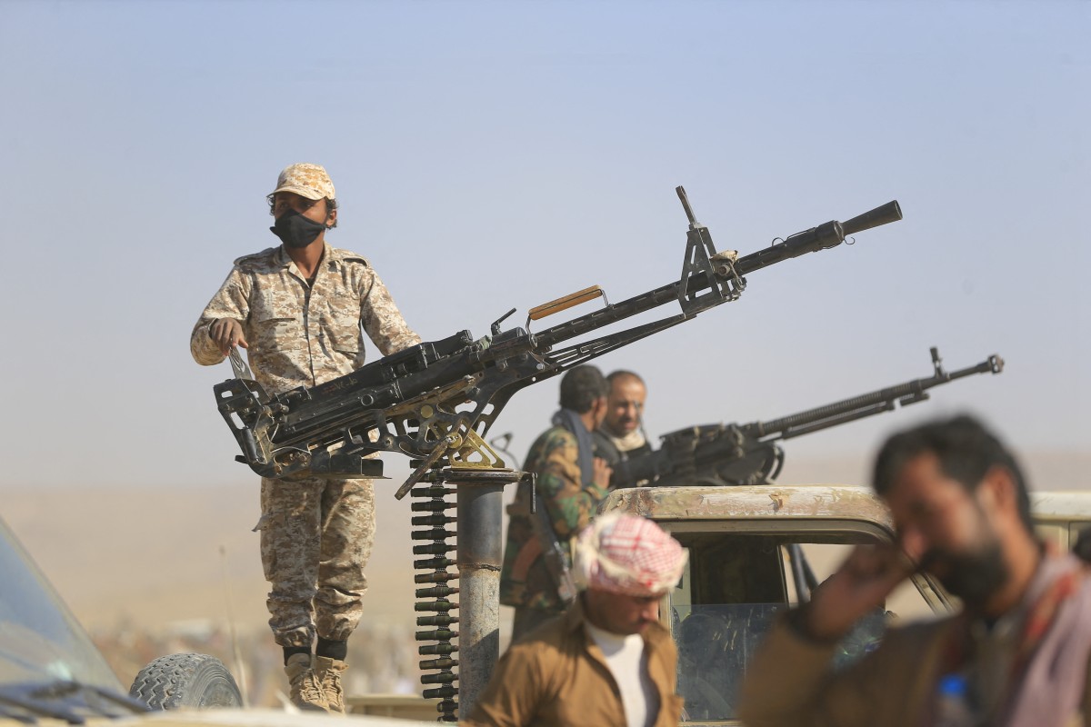 Yemeni militants gather to mobilize fighters in the Harf Sufyan district, located north of the capital Sanaa, on November 13, 2025. (File/AFP)