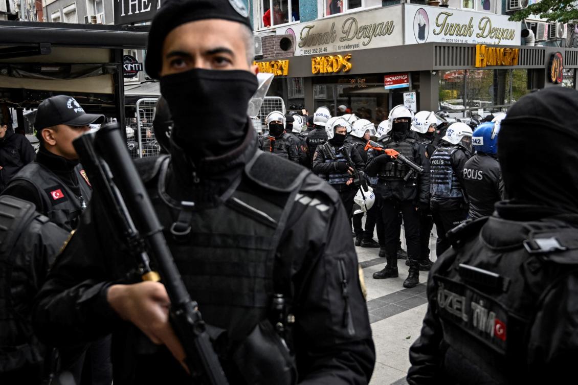 Turkish police stand guard near Taksim Square. (File/AFP)