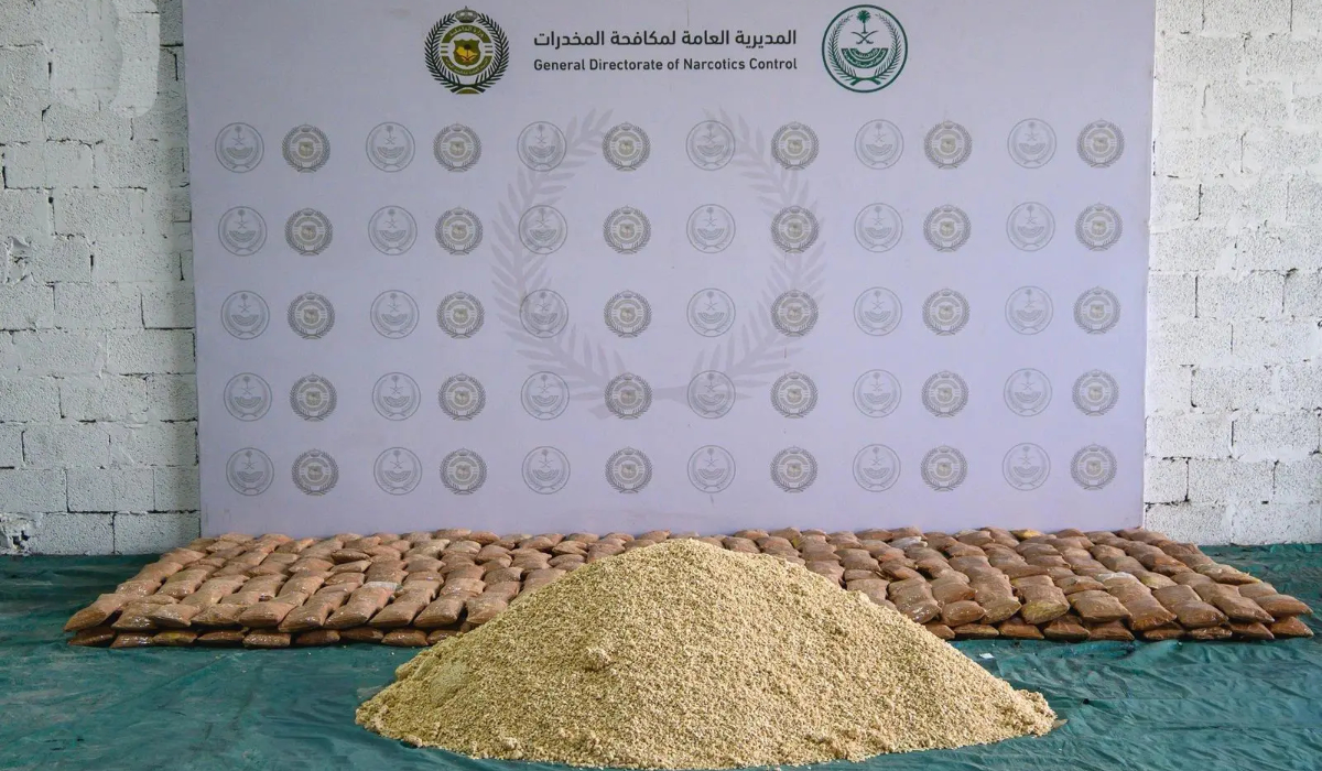The authority called on citizens to support its efforts by reporting smuggling activities through its designated hotline, 1910; via email at 1910@zatca.gov.sa; or by calling the international number 009661910. (SPA)