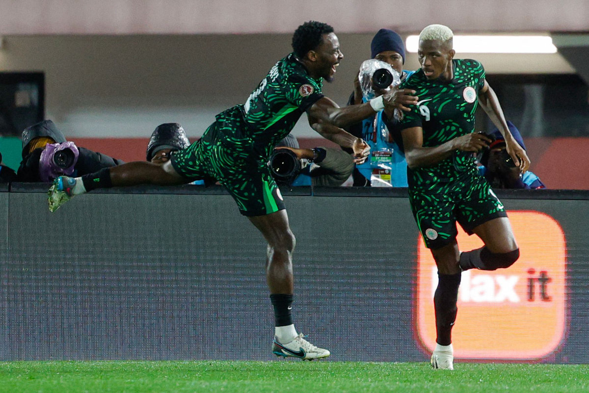 Osimhen steers Nigeria into Africa Cup knockout stage, Senegal made to wait