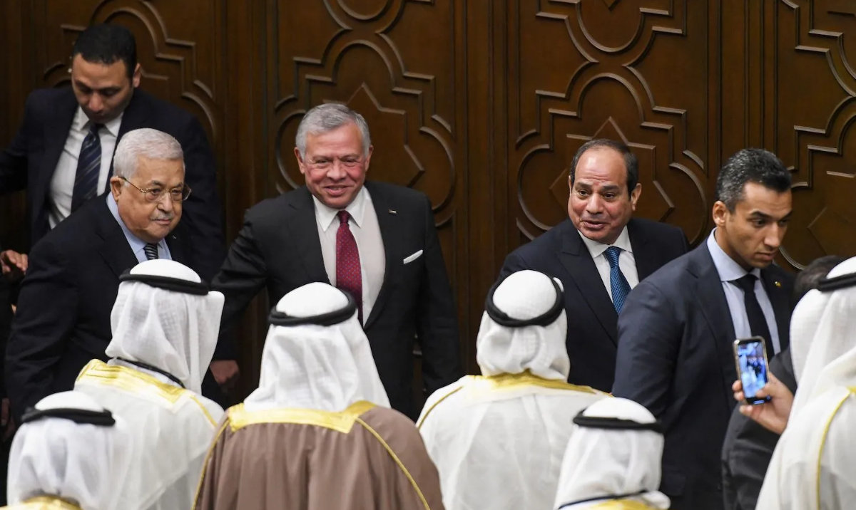 Palestinian President Mahmoud Abbas, Jordan's King Abdullah II, Egypt's President El-Sisi during the Arab League's Summit. (AFP)