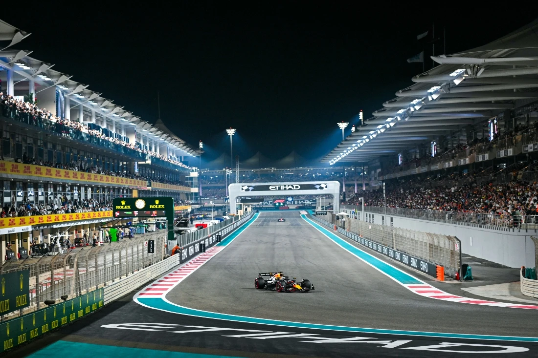 Abu Dhabi prepares for dramatic F1 title 3-way showdown
