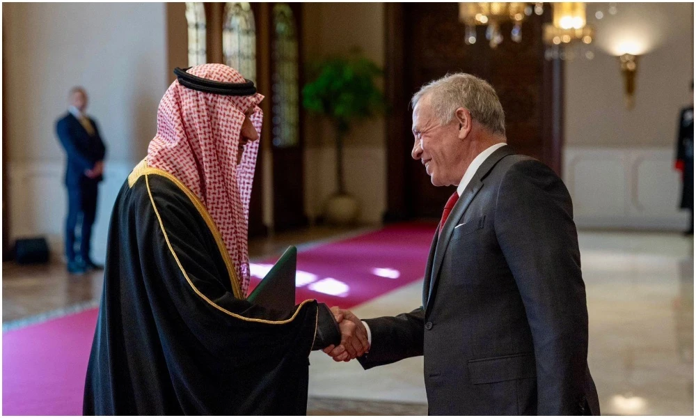 Jordanian king receives credentials of Saudi ambassador in Amman