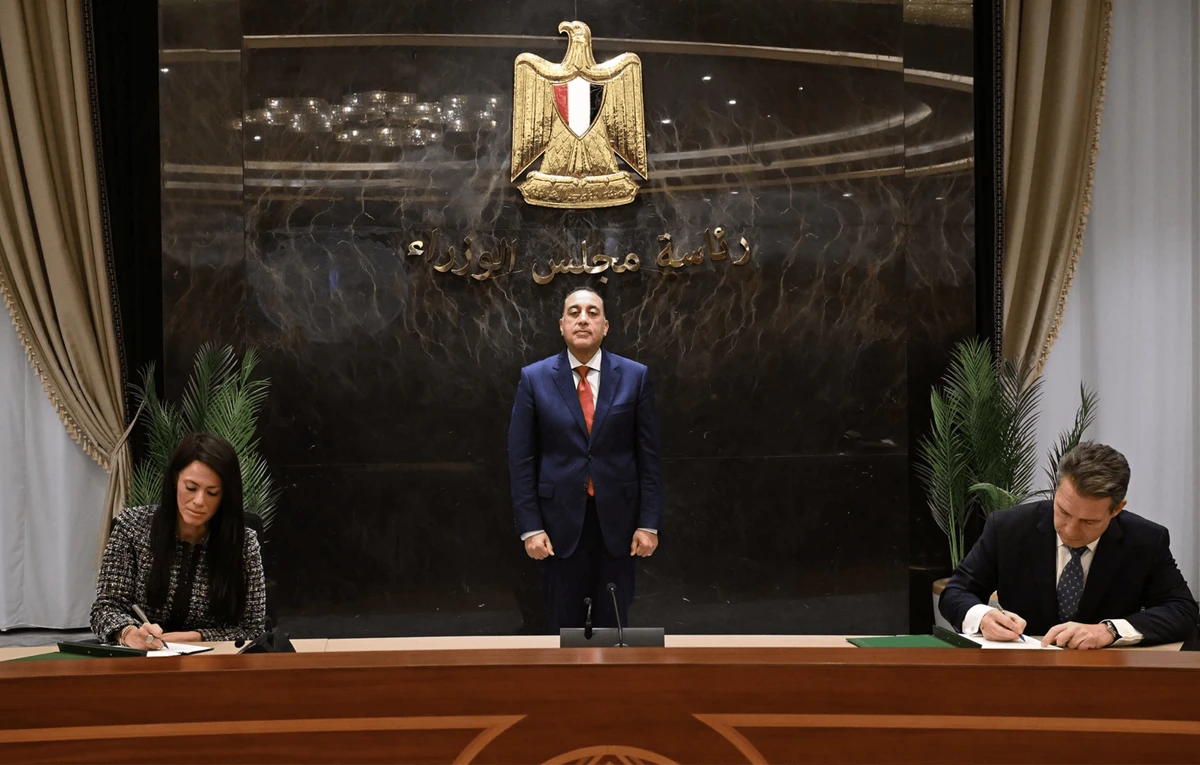 Egypt’s prime minister Mostafa Madbouly oversaw the signings. Egyptian Cabinet Presidency/Facebook
