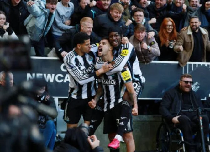 Sunderland, Newcastle renew Premier League rivalry after decade