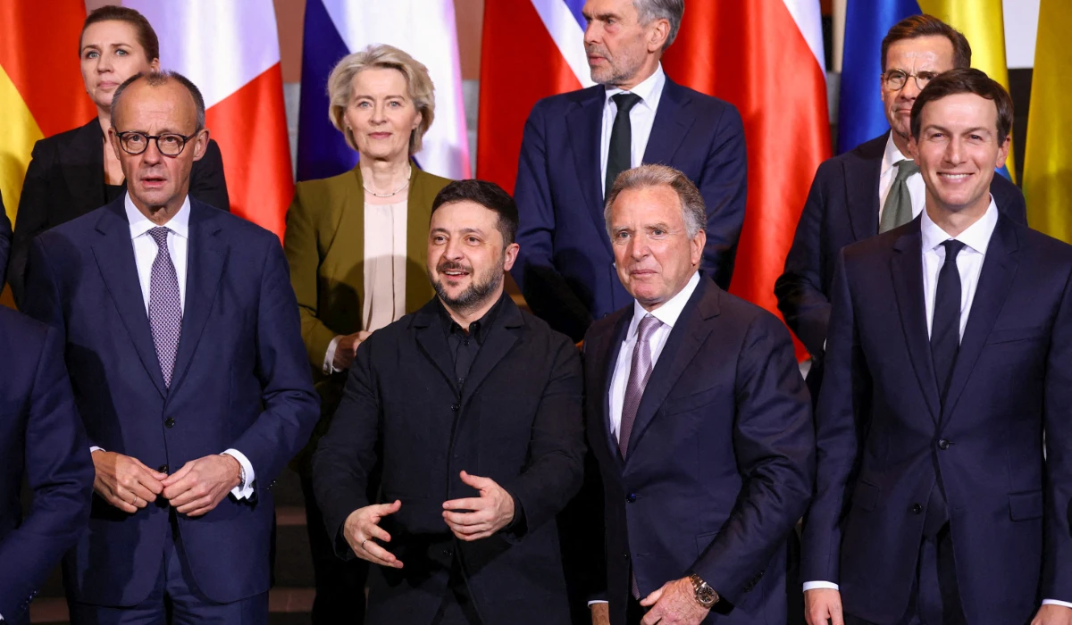 (Front row L-R) German Chancellor Friedrich Merz, Ukraine's President Volodymyr Zelensky, US special envoy Steve Witkoff, the US President's son-in-law Jared Kushner and (back row L-R) Denmark's Prime Minister Mette Frederiksen, European Commission President Ursula von der Leyen, Netherland's Prime Minister Dick Schoof and Sweden's Prime Minister Ulf Kristersson pose for a family photo on December 15, 2025 at the Chancellery in Berlin. (AFP)