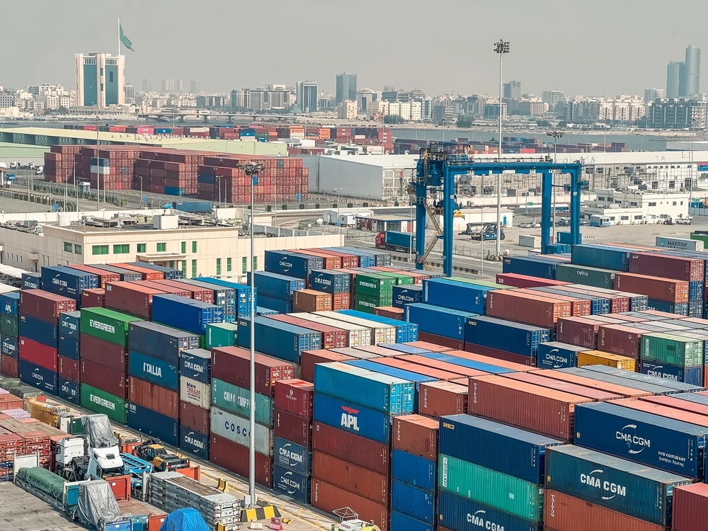 Saudi Arabia’s non-oil exports surge 32.3% in October: GASTAT