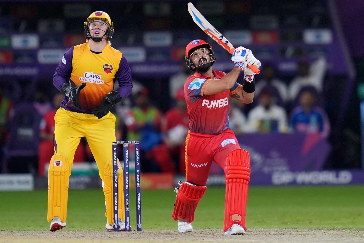 Shayan Jahangir of Dubai Capitals plays a shot during Match 27 of the DP World ILT20 against the Sharjah Warriorz at the Dubai International Cricket Stadium on Wednesday. (CREIMAS/ILT20)