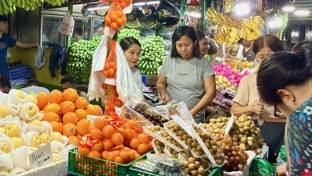 From round fruits to lucky charms: How Filipinos invite prosperous New Year