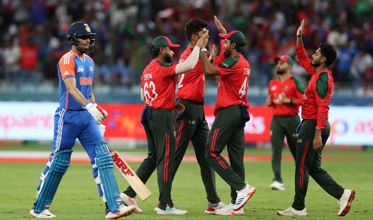 India v Bangladesh - Dubai International Cricket Stadium, Dubai, United Arab Emirates - September 24, 2025 Bangladesh players celebrates the wicket of India's Shubman Gill. (REUTERS)
