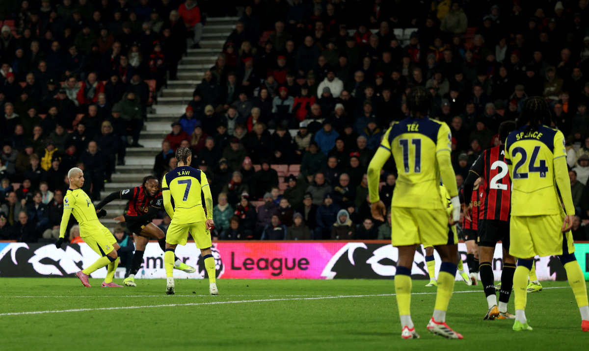 AFC Bournemouth’s Antoine Semenyo (2L) scores their third goal during the Premier League match between AFC Bournemouth and Tottenham Hotspur at Vitality Stadium in Bournemouth, Britain, on Wednesday. (Reuters)