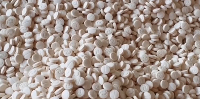 Over 4.8m captagon pills found hidden in Jeddah charcoal shipment