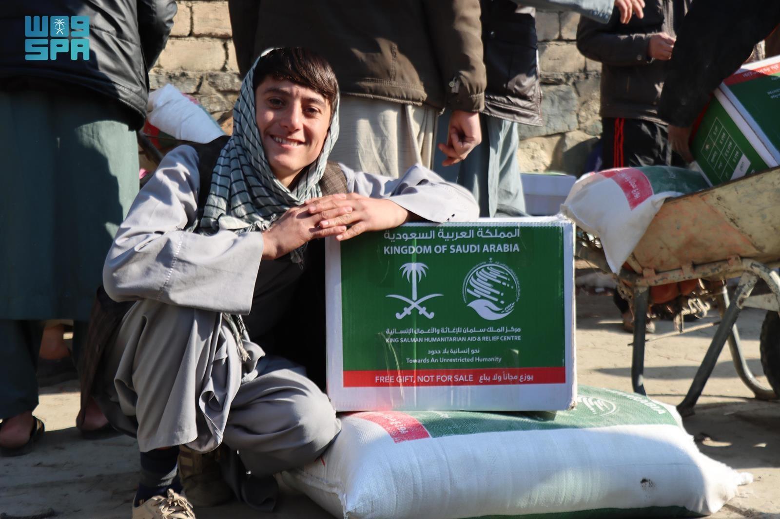 KSrelief distributes 510 food baskets in Afghanistan's Badakhshan. (SPA)