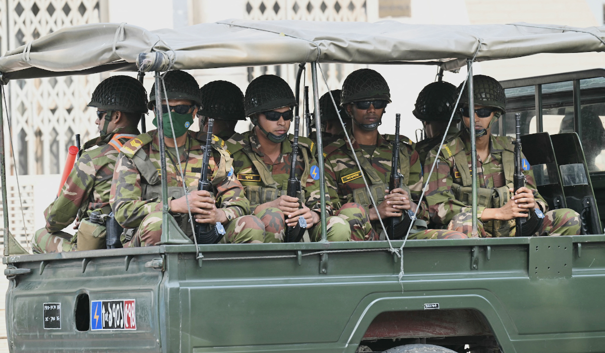 Bangladesh soldiers patrol outside the state secretariat in Dhaka. (AFP file photo)