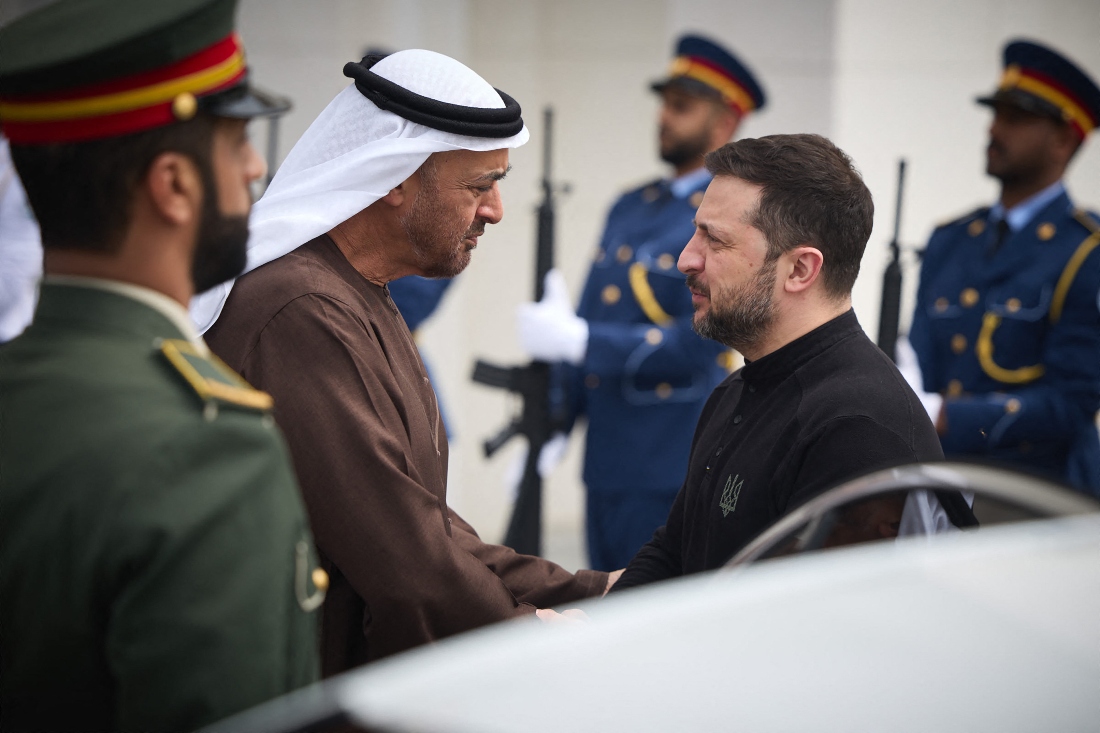 Ukraine's President Volodymyr Zelensky is welcomed by UAE President Sheikh Mohamed bin Zayed Al-Nahyan during a visit of the United Arab Emirates at Al-Shati Palace in Abu Dhabi on February 17, 2025. (AFP)