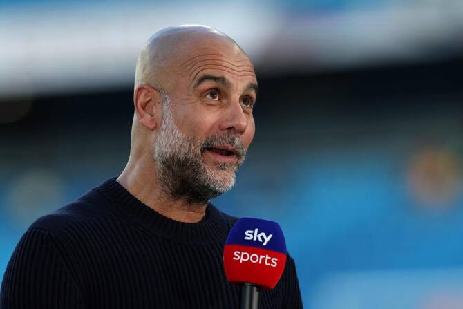 Pep Guardiola said Manchester City are tasked with chasing down the best team in the world in Premier League leaders Arsenal as he launched a defiant defense of his players after a chastening week. (AFP/File)