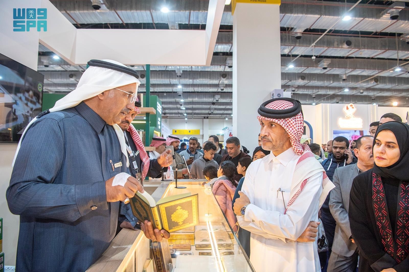 Qatar's Ambassador to Egypt Sheikh Jassim Al-Thani praised Saudi Arabia’s efforts in serving and disseminating the Qur'an, as well as the pavilion’s organization and quality. (SPA)