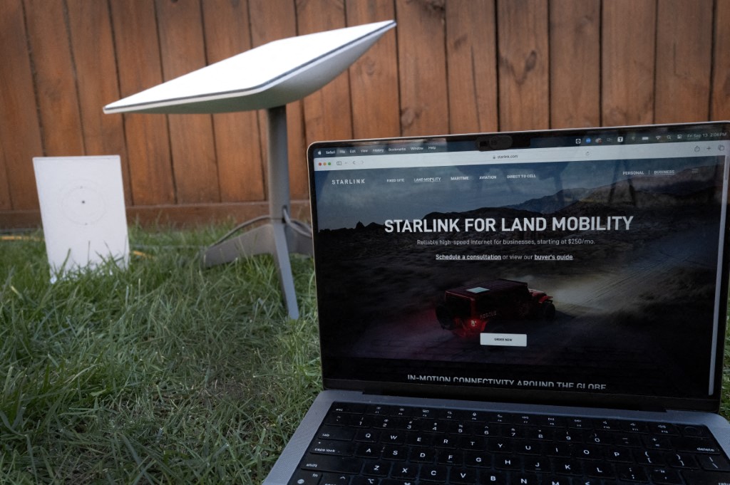 In this photo illustration, a Starlink system is shown in Chicago, Illinois. (File / AFP)