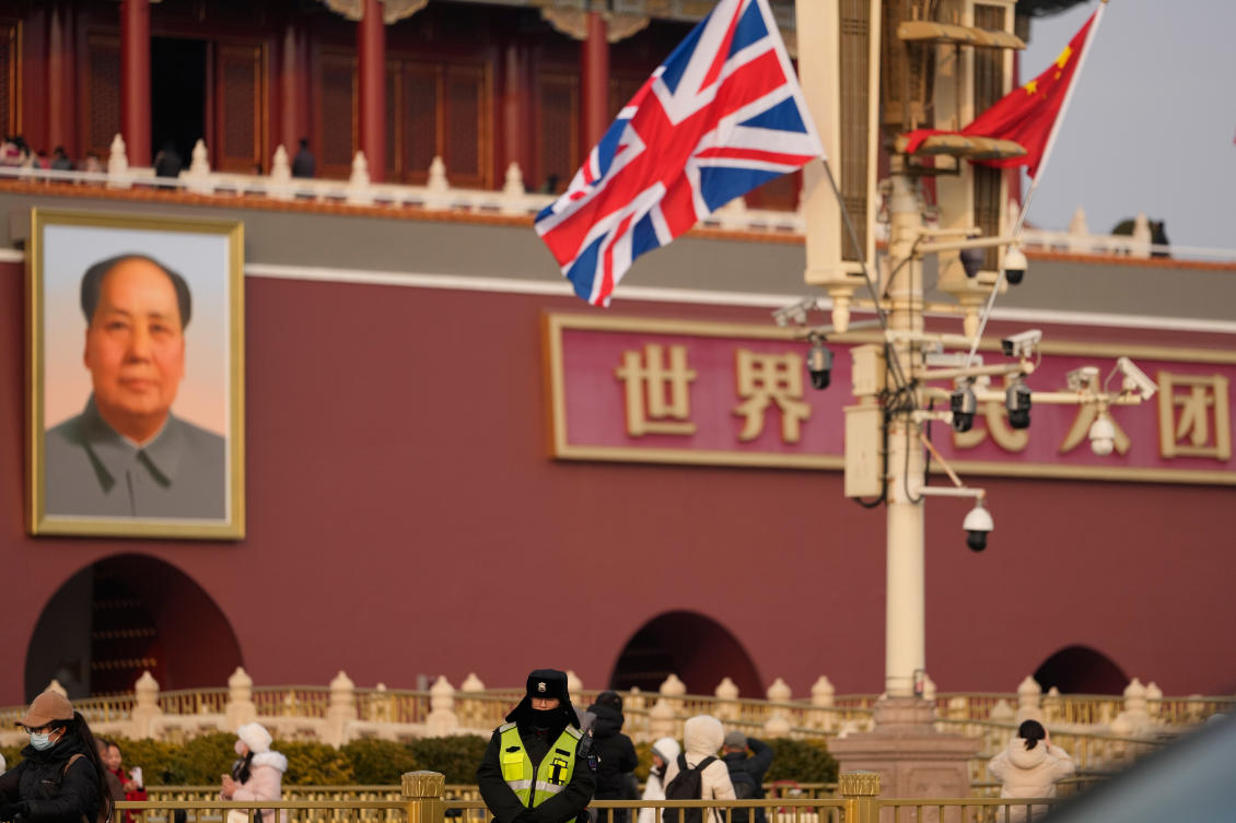 Starmer arrives in China to defend ‘pragmatic’ partnership