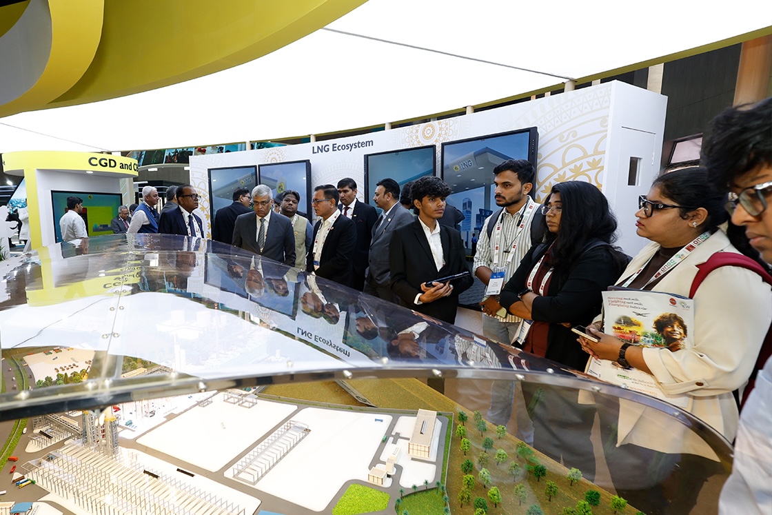 Visitors explore exhibitor booths at India Energy Week 2026 in Goa, Jan. 28, 2026. (India Energy Week)