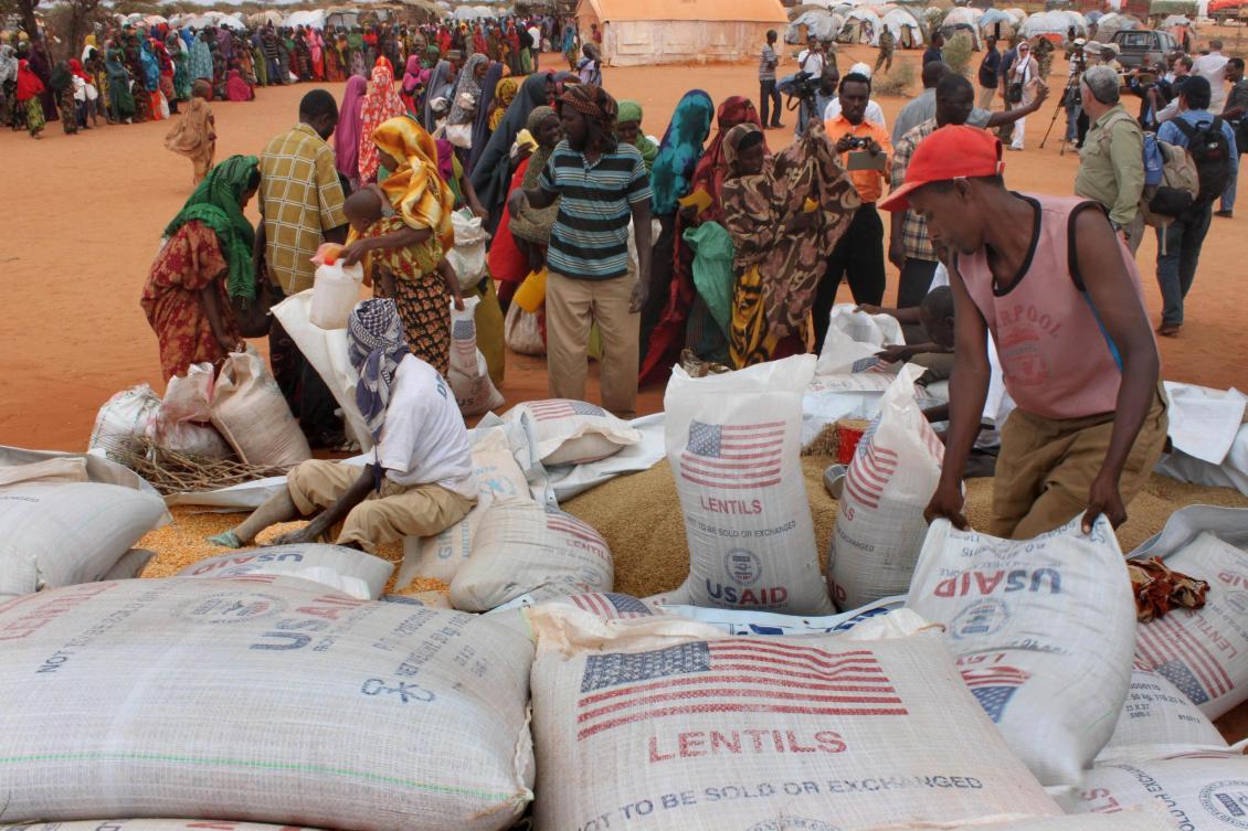 The United States on Thursday announced the resumption of food distribution in Somalia, weeks after the destruction of a US-funded World Food Programme (WFP) warehouse at Mogadishu’s port. (AP)