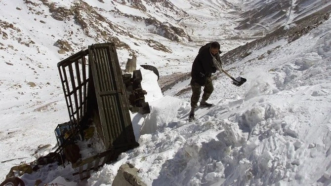 Two French off-piste skiers died after being buried by an avalanche Saturday at Val-d’Isere in the French Alps, the resort’s tourism office said. (Reuters/File)