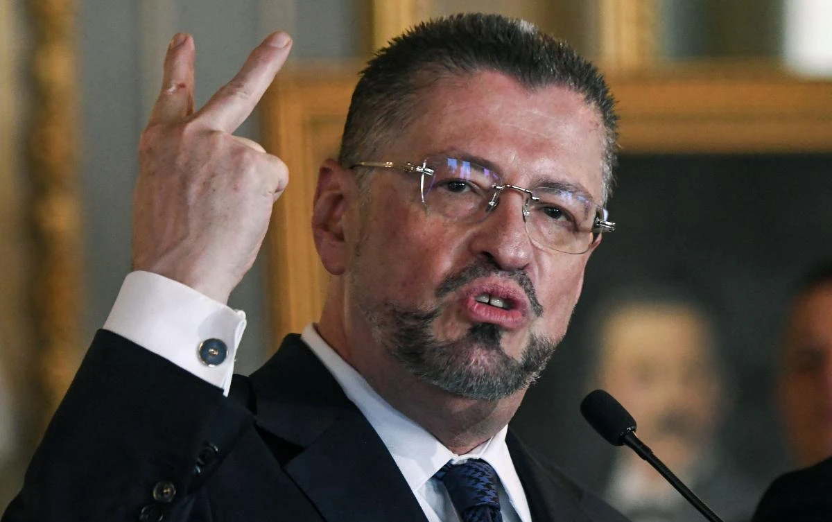 Costa Rica says plot to assassinate president uncovered