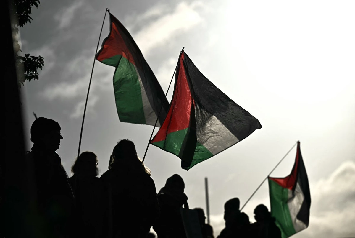 Three detained pro-Palestinian activists end hunger strike