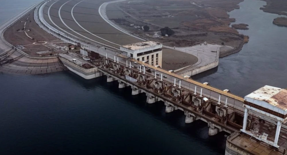 Management of the dam’s water and hydroelectric facilities has now been handed over to government technicians and specialist staff, officials said. (SANA)
