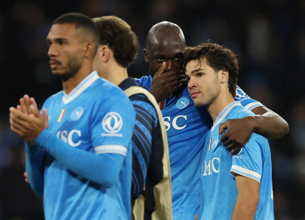 Napoli hope to halt slide as Inter and Milan turn up the pressure