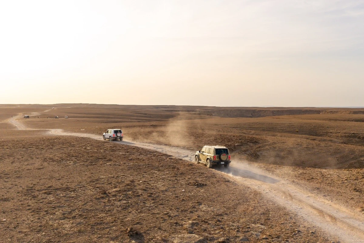 iCAUR V27 Saudi media test drive ignites excitement, conquering the Edge of the World!