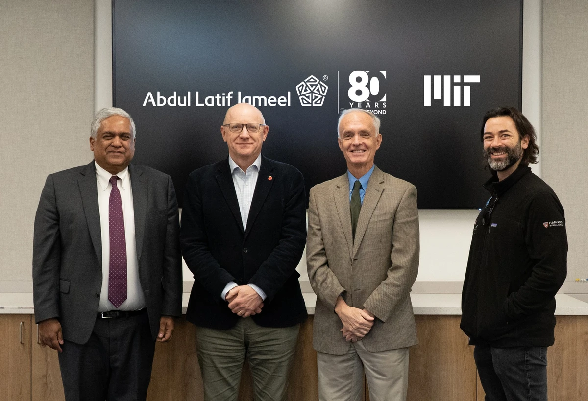 The ambitious project is led by Professor James J. Collins, third from left. Professor Collins and his team at MIT will develop the next generation of antibacterials and rapid diagnostics to overcome AMR.