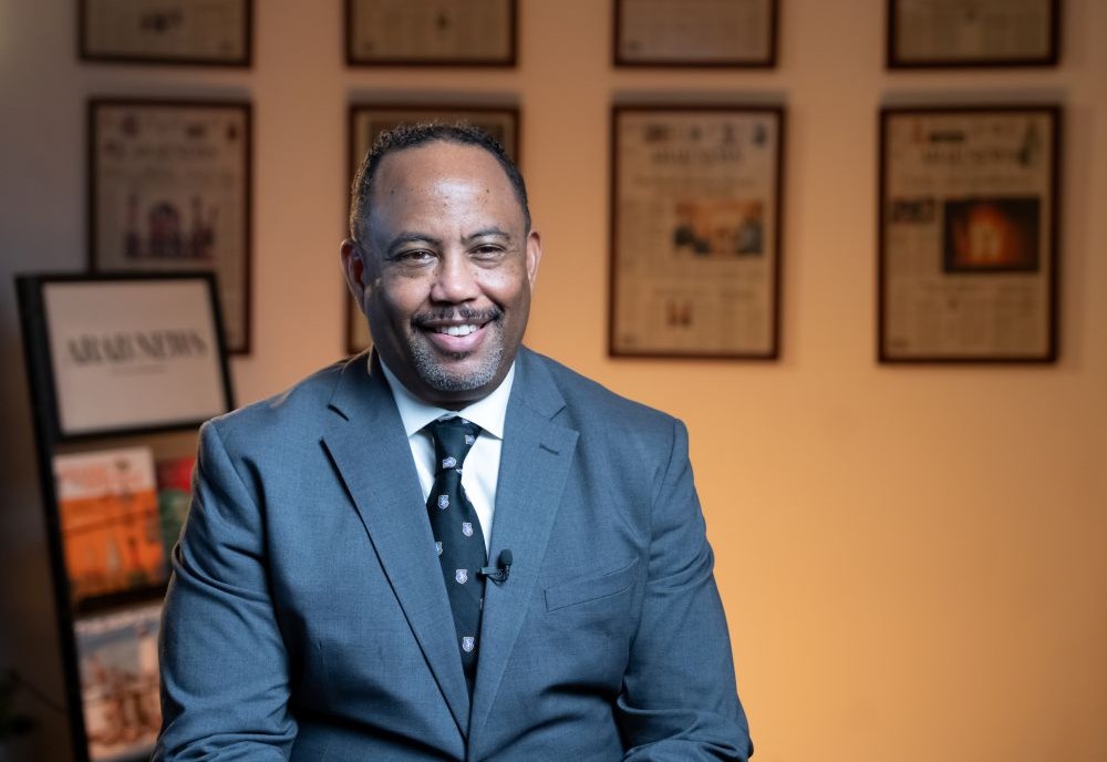 Media industry faces critical need to adapt in digital age, says Walter Cronkite School’s dean
