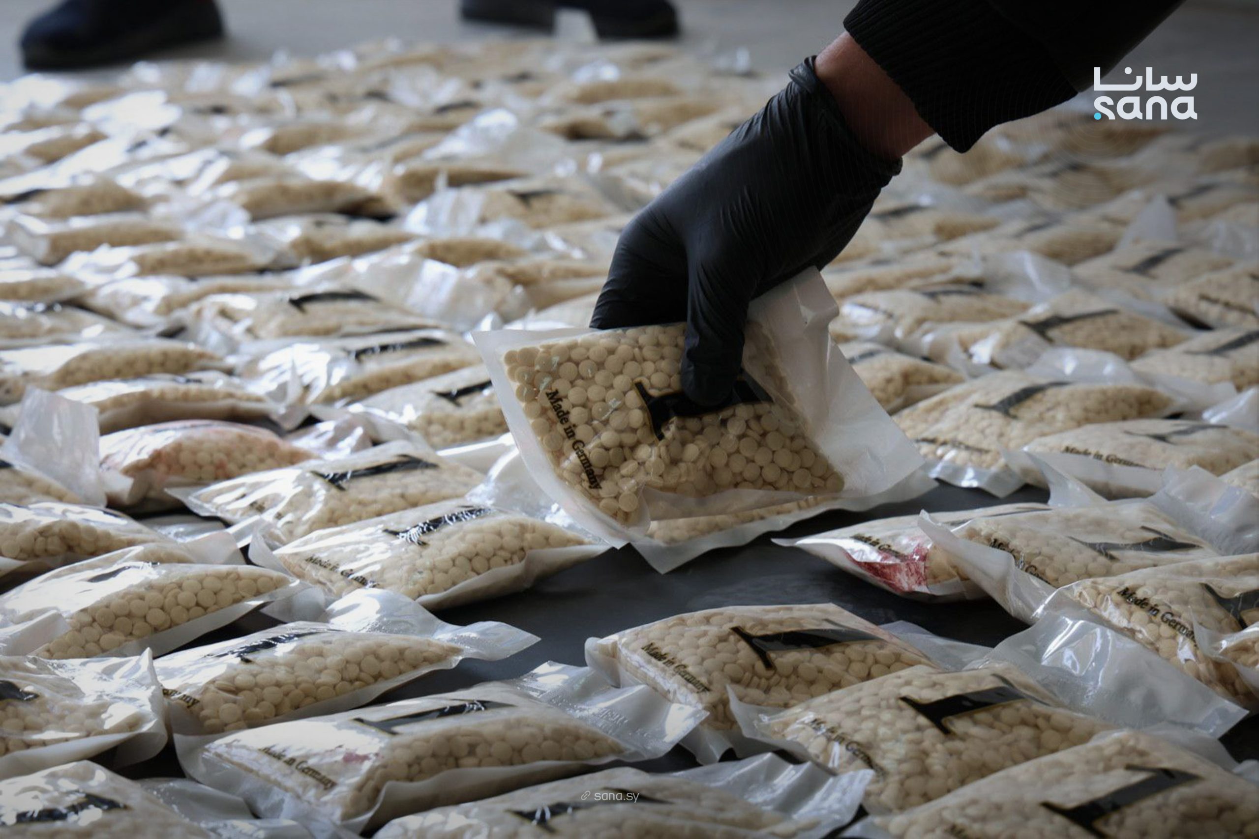 Authorities seized about 300,000 tablets of the narcotic substance Captagon. (SANA)
