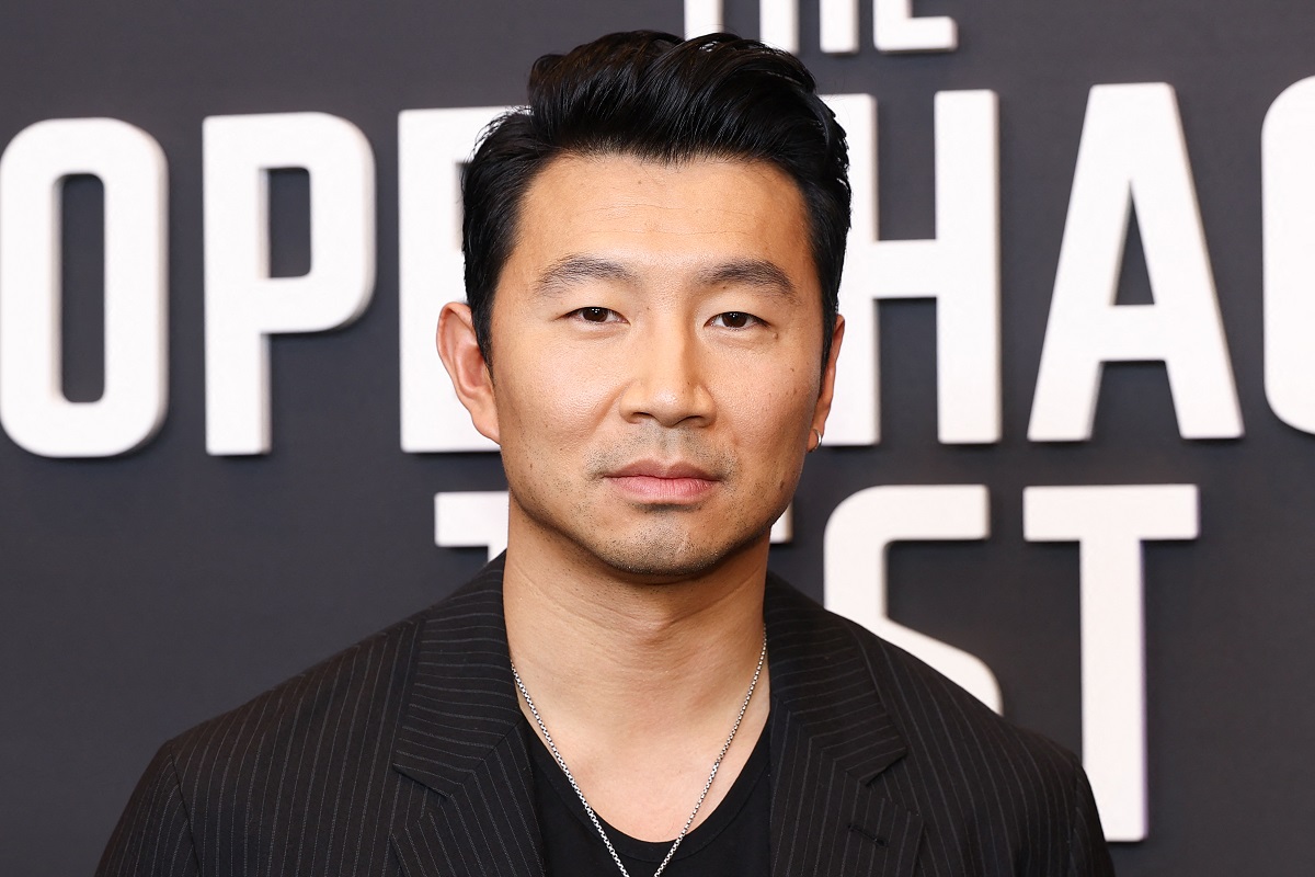 Marvel star Simu Liu has joined the lineup of celebrities attending this year’s Middle East Film & Comic Con. (AFP)
