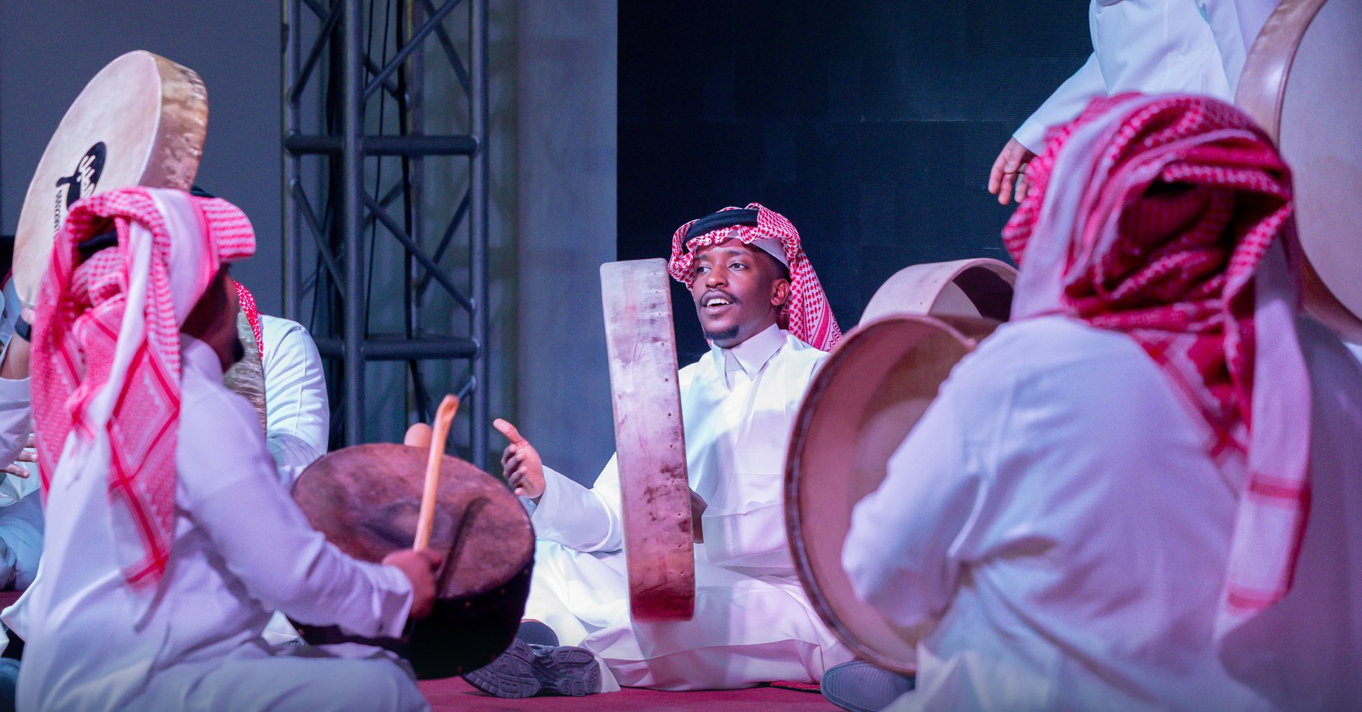 The pavilion showcased the diversity of traditional arts and introduced visitors to the richness and historical depth of the Kingdom's cultural heritage. (X: @MOCPerformArt)