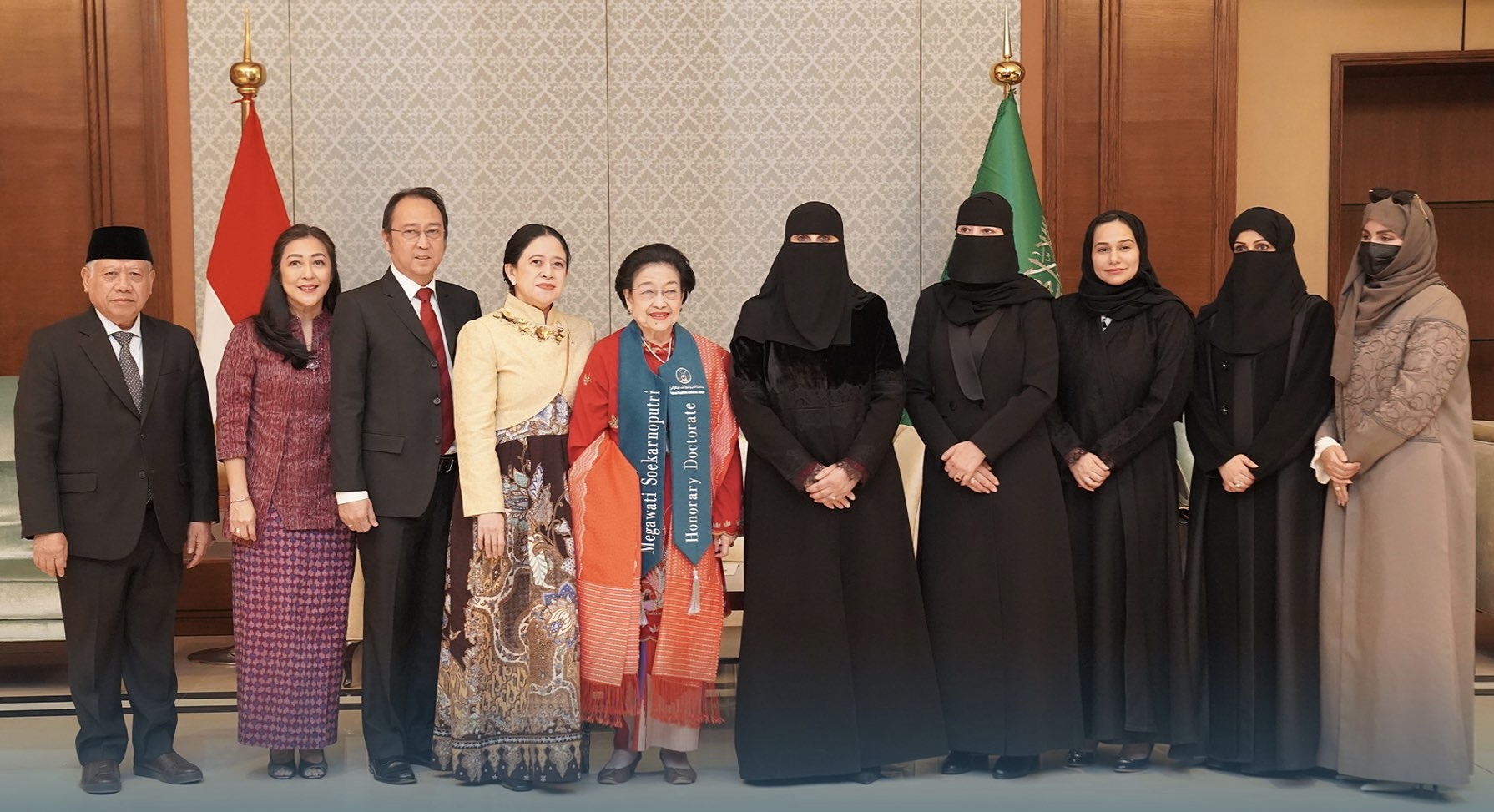 Megawati Sukarnoputri, fifth from left, poses for a group photo after receiving an honorary doctorate during a ceremony at the Princess Nourah bint Abdulrahman University in Riyadh on Feb. 9, 2026. (PNU)