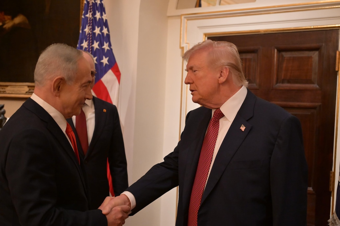 US President Donald Trump told Benjamin Netanyahu at the White House Wednesday that talks with Iran must continue. (@IsraeliPM)