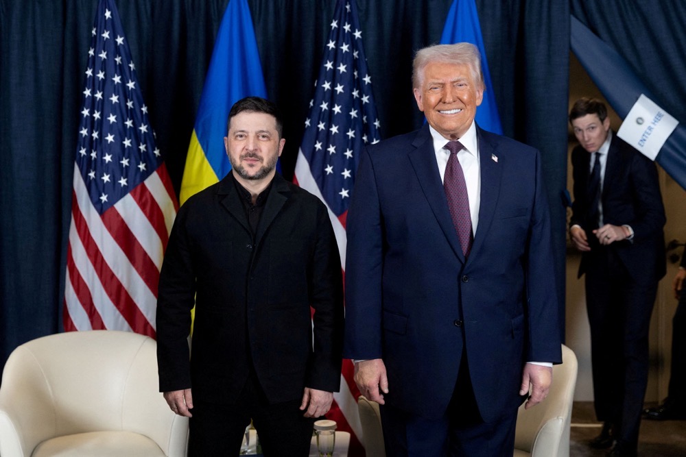 Ukraine’s President Volodymyr Zelensky with US President Donald Trump in Davos, Switzerland, January 22, 2026. (Ukrainian Presidential Press Service/Reuters/File)