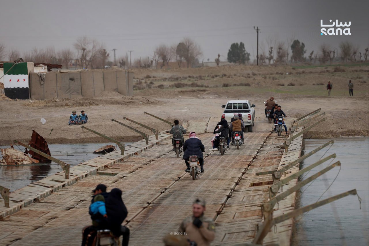 Bridges along the Euphrates in eastern Syrian Arab Republic are vital for connecting communities. (SANA)
